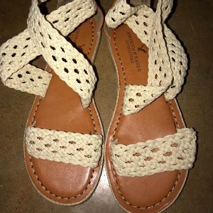 American Eagle sandals